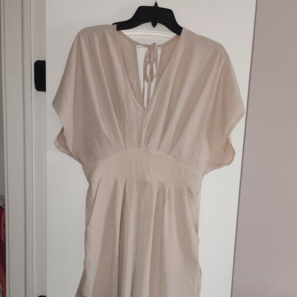 NWT Cupshe Women's Short Sleeve Jumpsuit Straight Leg Pockets Resort Small - Picture 3 of 7